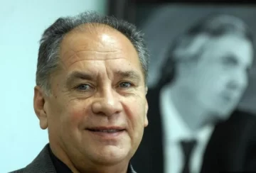 Descalzo pidió respetar las dirigencias provinciales: “Yo no me meto en Santa Cruz y digo lo que hay que hacer” Descalzo pidió respetar las dirigencias provinciales: “Yo no me meto en Santa Cruz y digo lo que hay que hacer”