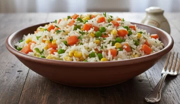 Arroz primavera: la receta fácil y saludable que resuelve el almuerzo o la cena Arroz primavera: la receta fácil y saludable que resuelve el almuerzo o la cena