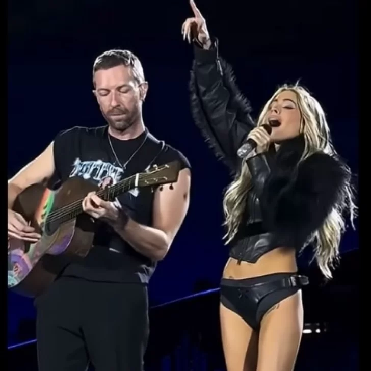 Chris Martin de Coldplay fue el invitado sorpresa de Tini Stoessel en Futtura: cantaron juntos “We Pray” y “Carne y Hueso”