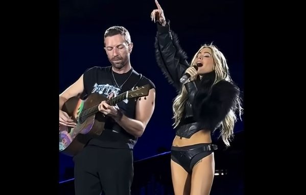 Chris Martin de Coldplay fue el invitado sorpresa de Tini Stoessel en Futtura: cantaron juntos “We Pray” y “Carne y Hueso”