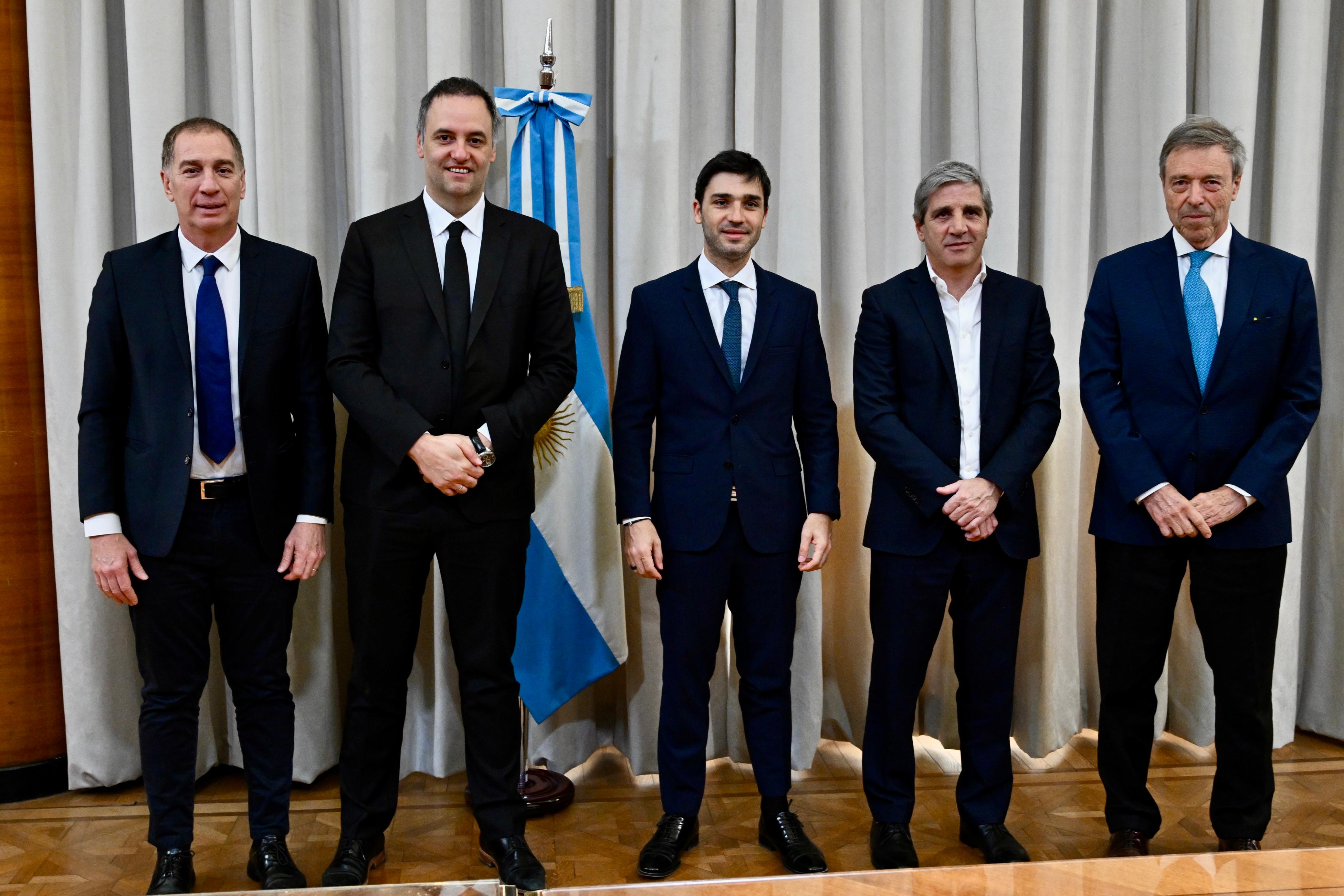  De izquierda a derecha: Diego Santilli, Manuel Adorni, Ignacio Torres, Luis Caputo y Carlos Ormachea.