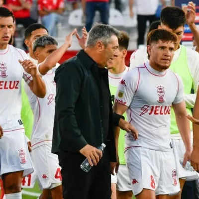 Escándalo en Huracán–Newell’s: la bronca del “Colo” Gil y el 0–2 que encendió las sospechas Escándalo en Huracán–Newell’s: la bronca del “Colo” Gil y el 0–2 que encendió las sospechas