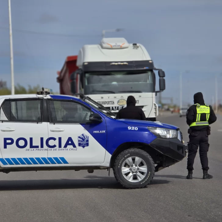 Corte total de rutas en Santa Cruz por alerta naranja: desde qué hora rige las restricción de circulación de este lunes Corte total de rutas en Santa Cruz por alerta naranja: desde qué hora rige las restricción de circulación de este lunes