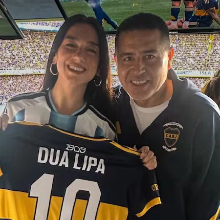 Así fue el encuentro de Dua Lipa con Juan Román Riquelme, el ídolo y presidente de Boca Así fue el encuentro de Dua Lipa con Juan Román Riquelme, el ídolo y presidente de Boca