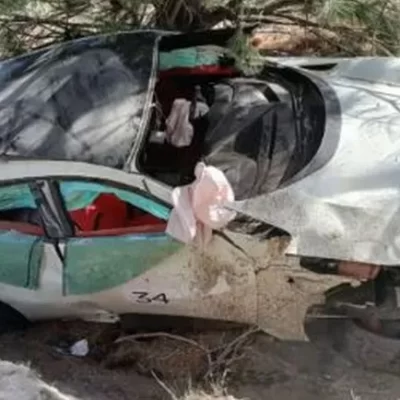 Despistó un Ferrari a 200 km/h y terminó con dos heridos en Neuquén Despistó un Ferrari a 200 km/h y terminó con dos heridos en Neuquén