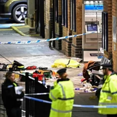Horror en un tren de Londres: 10 apuñalados y 2 detenidos