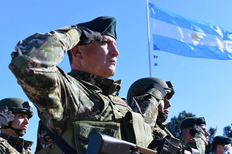Nuevo aumento salarial: cuánto gana un gendarme en Argentina en noviembre de 2025 según la escala oficial