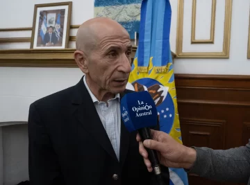 José Llugdar: “Entre todos, especialmente los gobernadores y los gremios, estamos acompañando el proceso para eliminar las retenciones al petróleo” José Llugdar: “Entre todos, especialmente los gobernadores y los gremios, estamos acompañando el proceso para eliminar las retenciones al petróleo”