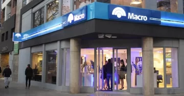 Condenan al Banco Macro: le dijo a un cliente que no debía nada pero igual “lo mandó” al Veraz Condenan al Banco Macro: le dijo a un cliente que no debía nada pero igual “lo mandó” al Veraz