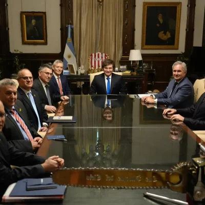 Javier Milei pone la mira en el “Chiqui” Tapia y crece la tensión entre el Gobierno y la AFA