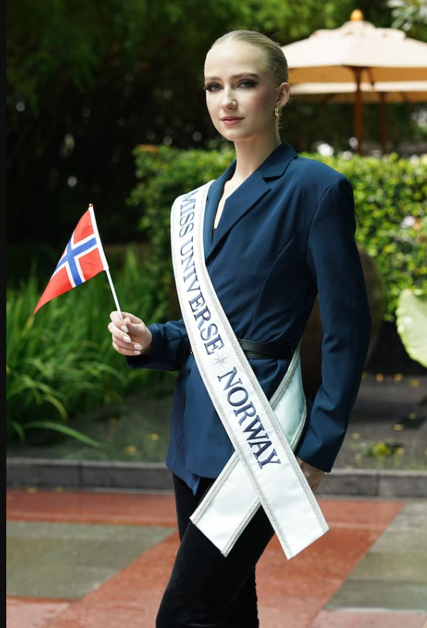 Miss Universo 2025: Miss Noruega apareció vestida como un salmón gigante y estallaron los memes