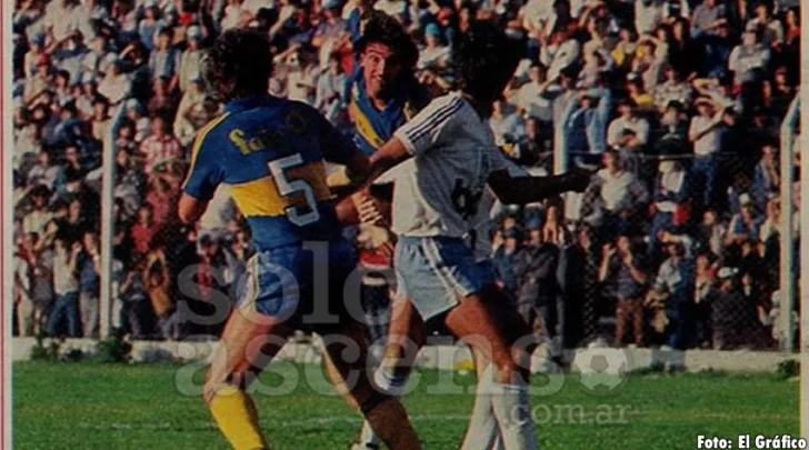  El equipo de Neuquén frente al Xeneize.