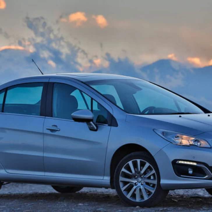 La Cámara de Diputados subasta 20 vehículos de su flota oficial La Cámara de Diputados subasta 20 vehículos de su flota oficial