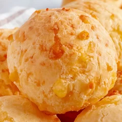 Chipa de queso, esponjoso y recién horneado: la receta más fácil y rápida