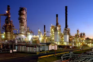 El precio del petróleo perforó la barrera de los USD 80 ante la inminencia de un acuerdo entre EE.UU. e Irán