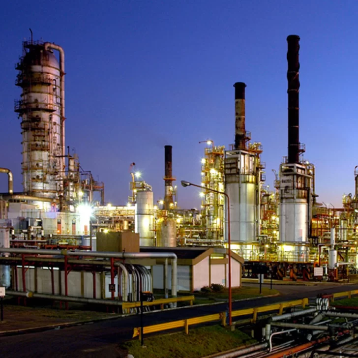 El precio del petróleo perforó la barrera de los USD 80 ante la inminencia de un acuerdo entre EE.UU. e Irán El precio del petróleo perforó la barrera de los USD 80 ante la inminencia de un acuerdo entre EE.UU. e Irán