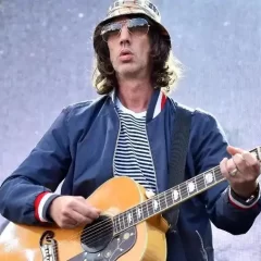Richard Aschcroft sorprendió a los fans de Oasis en River al cantar “Bitter Sweet Symphony”