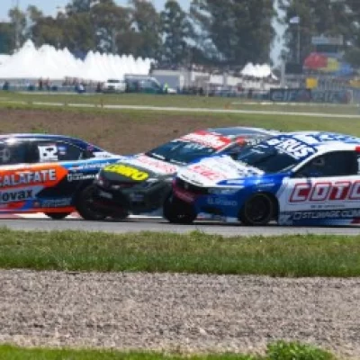 Martínez abandonó, Gómez termino 14° y Pedro Grippo fue octavo en la última del año