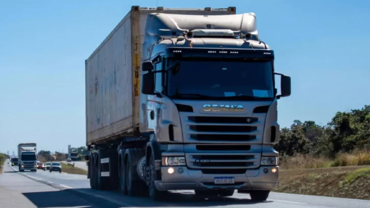  El alto costo de logística y transporte hacia y desde la Patagonia, encarece el costo de vida en la región.