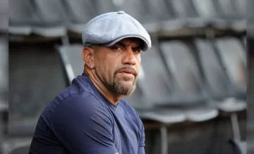 La AFA suspendió a Juan Sebastián Verón por seis meses La AFA suspendió a Juan Sebastián Verón por seis meses