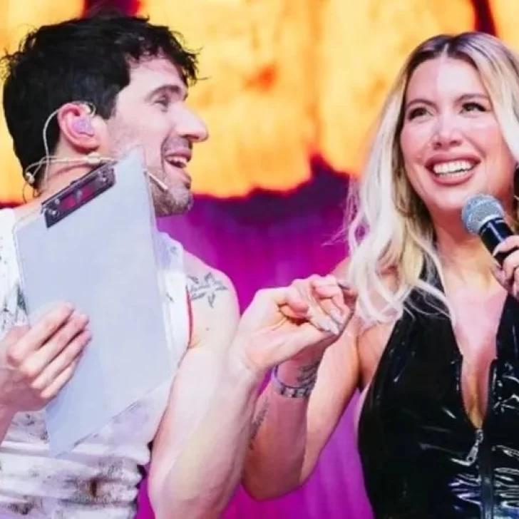 Wanda Nara fue invitada al show de Martín Cirio y apareció para cantar: “Me escribió un ex” Wanda Nara fue invitada al show de Martín Cirio y apareció para cantar: “Me escribió un ex”