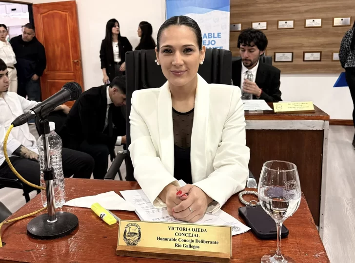  Victoria Ojeda, vicepresidenta segunda.