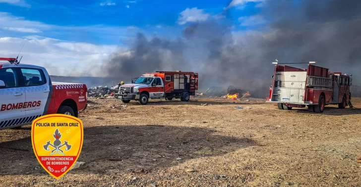 Sofocaron un incendio en el vaciadero de Puerto Deseado