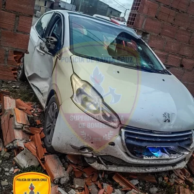 Choque en 28 de Noviembre: una persona fue trasladada al hospital Choque en 28 de Noviembre: una persona fue trasladada al hospital