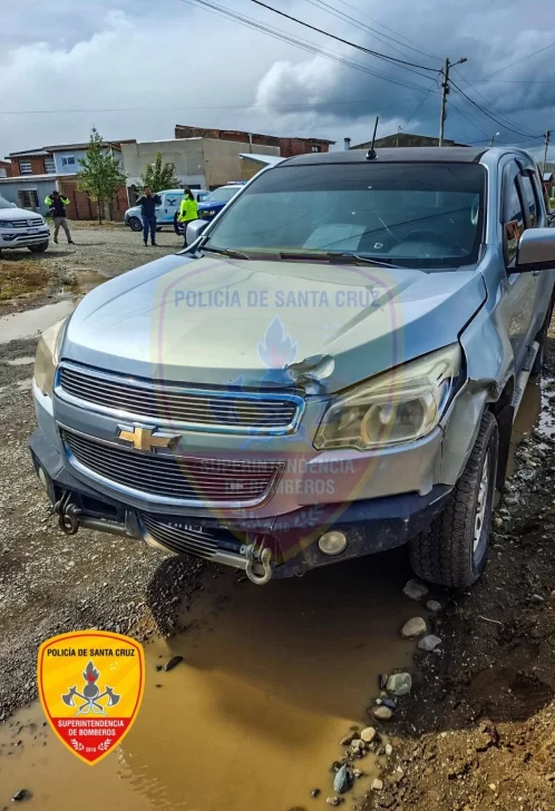  Dos vehículos chocaron en 28 de Noviembre y hubo una persona lesionada.