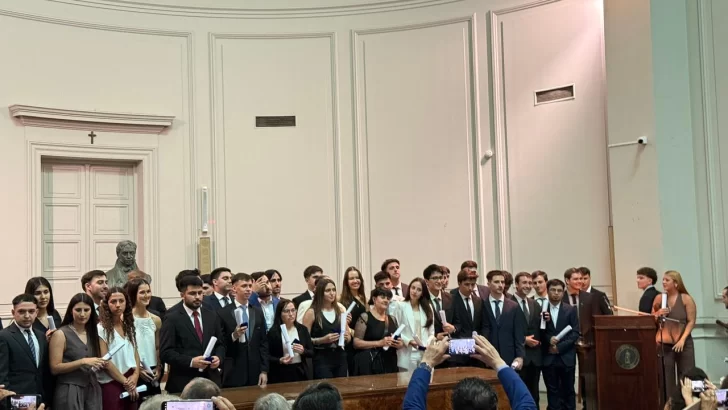  El acto tuvo lugar este viernes en la Academia Nacional de Medicina en CABA.