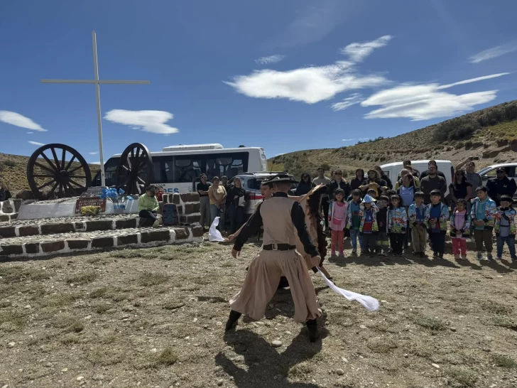 En el Cañadón de los Muertos, el martes tuvo lugar un acto en homenaje a los obreros fusilados.