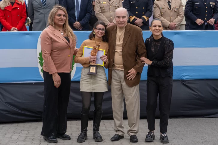 ANIVERSARIO-140-RIO-GALLEGOS-Leandro-Franco-19122025-LDF05699-728x485