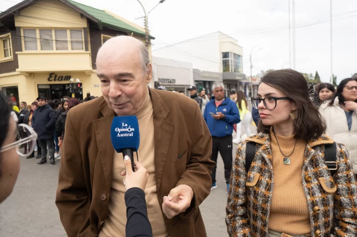 ANIVERSARIO-140-RIO-GALLEGOS-Leandro-Franco-19122025-LDF05717-728x485