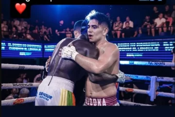 El gesto del boxeador senegalés Touba Niang: encabezó una colecta para costear la cirugía de su rival luego del impactante nocaut El gesto del boxeador senegalés Touba Niang: encabezó una colecta para costear la cirugía de su rival luego del impactante nocaut