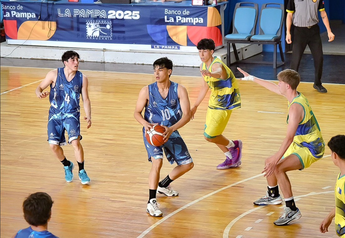  En básquet masculino, Santa Cruz inició su participación con un triunfo por 73 a 50 frente a Los Ríos.
