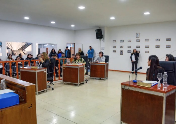  El gasto destinado a los Concejos Deliberantes en las ciudades representa en promedio el 3,26% del total de sus presupuestos.