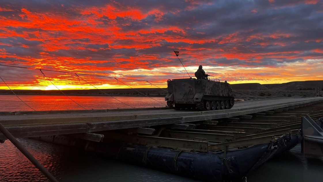  Se realizó en vías de difícil transitabilidad y condiciones meteorológicas adversas, con ráfagas de viento que superaron los 100 kilómetros por hora.