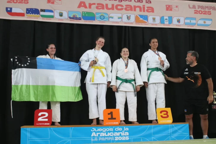 DESIREE-POLACO-JUDO-PODIO-728x485 DESIREE-POLACO-JUDO-PODIO-728x485