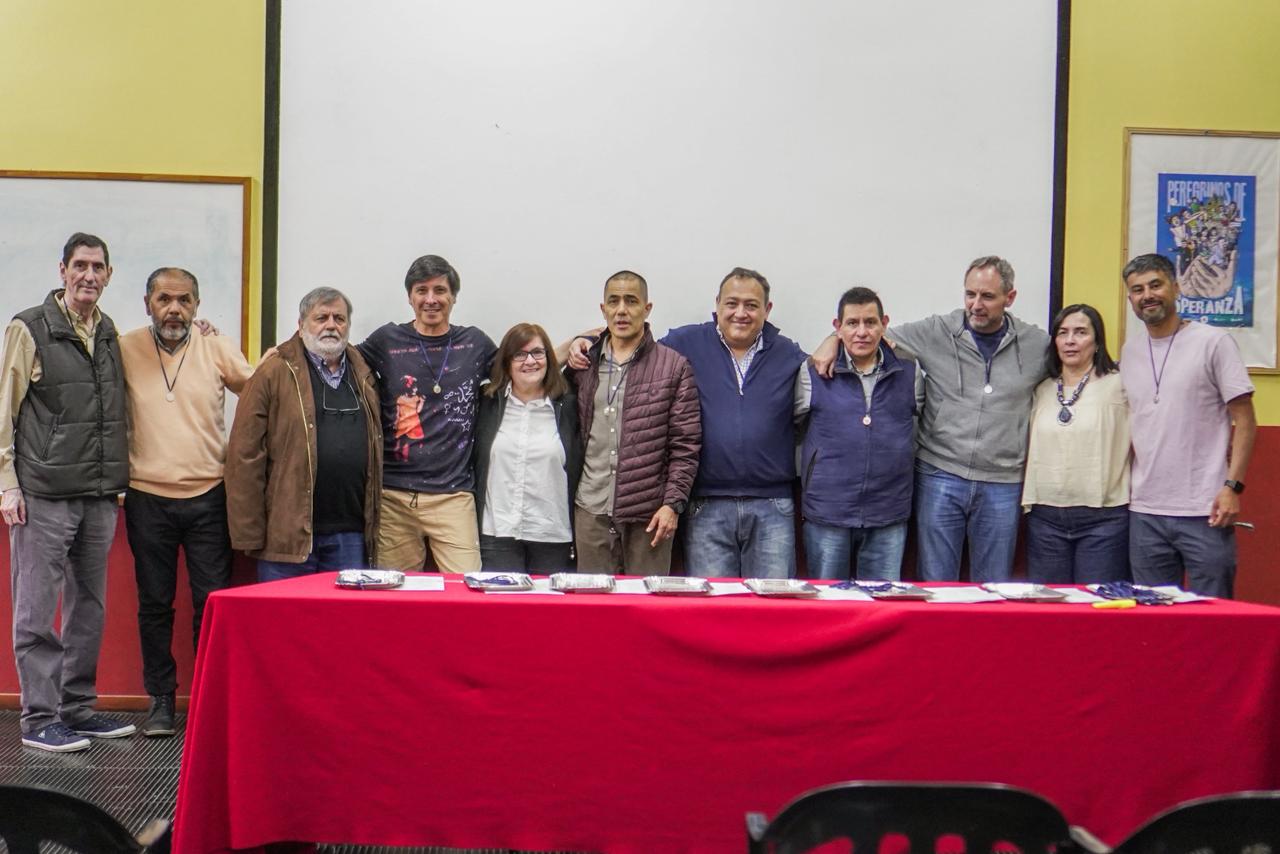  En el marco del Día del Exalumno Salesiano, las promociones que cumplieron bodas recibieron sus medallas.