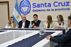Claudio Vidal: “Esta obra significa comenzar a brindar servicios al mundo desde Santa Cruz”