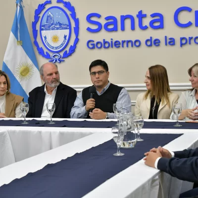 Claudio Vidal: “Esta obra significa comenzar a brindar servicios al mundo desde Santa Cruz” Claudio Vidal: “Esta obra significa comenzar a brindar servicios al mundo desde Santa Cruz”