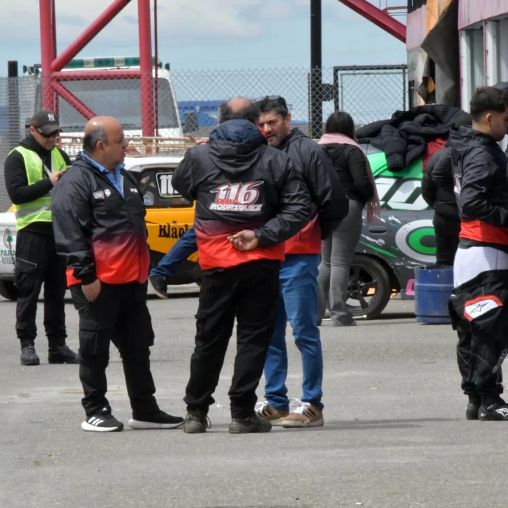 Tarde de sábado con clasificación, enojos y dos campeones Tarde de sábado con clasificación, enojos y dos campeones