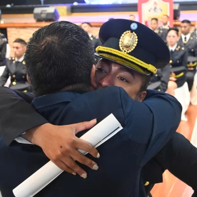 La Escuela de Cadetes “Comisario Inspector (R) Eduardo V. Taret” celebró el acto de egreso La Escuela de Cadetes “Comisario Inspector (R) Eduardo V. Taret” celebró el acto de egreso