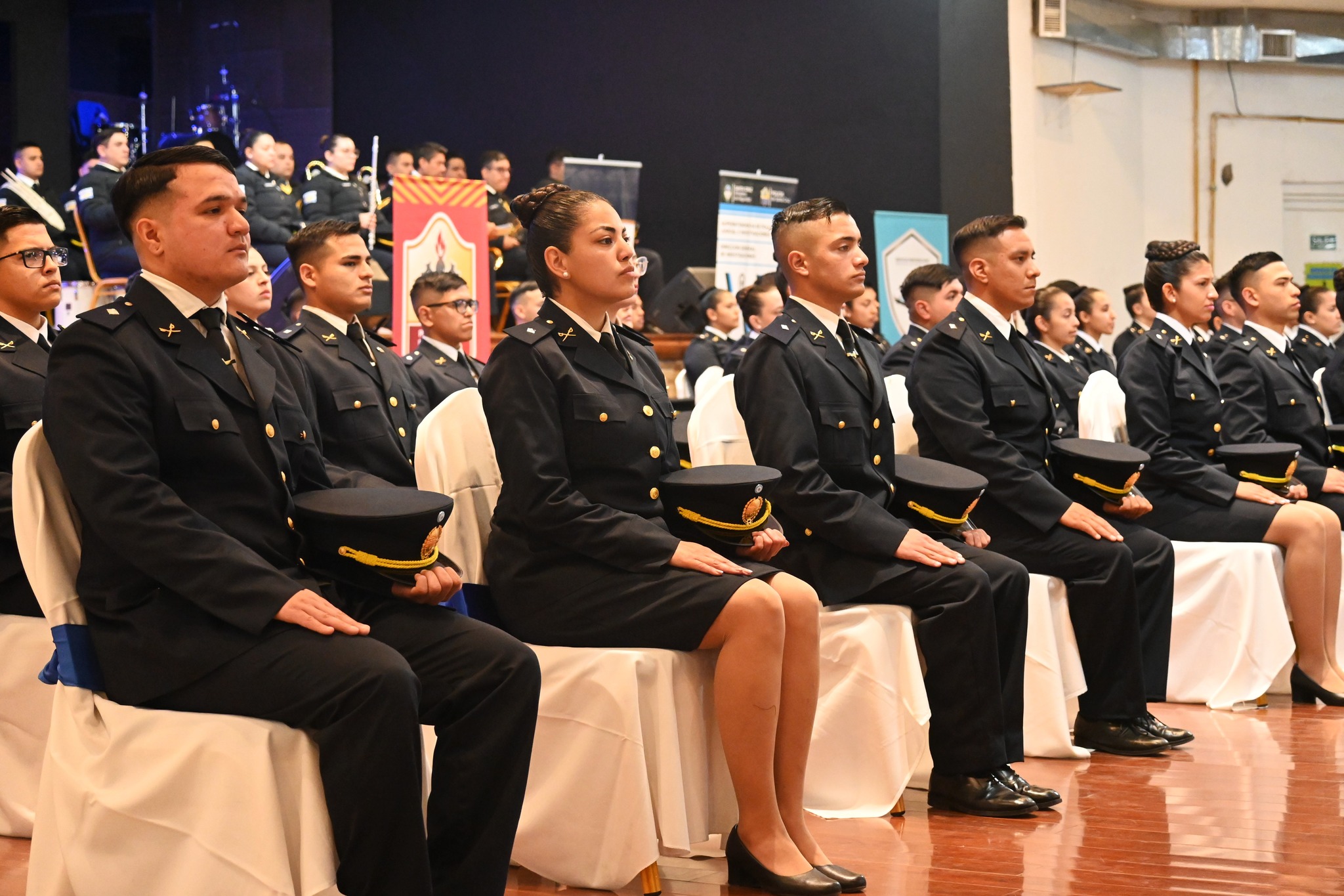 La Escuela de Cadetes &#8220;Comisario Inspector (R) Eduardo V. Taret&#8221; celebró el acto de egreso