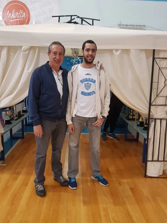  Mario Fernández junto a su hijo Mariano.