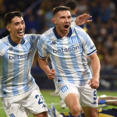 Racing venció a Boca y es finalista del Torneo Clausura Racing venció a Boca y es finalista del Torneo Clausura