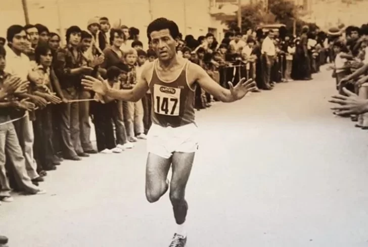 Nazario-Araujo-Primer-atleta-comodorense-que-represento-a-la-Patagonia-en-maraton-de-los-Juegos-Olimpicos-de-Munich-en-1972-y-6-veces-ganador-de-la-legendaria-Corrida-de-Cronica.--728x489