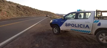 Dos jóvenes y un menor demorados por participar de carreras ilegales en una ruta cercana a Truncado