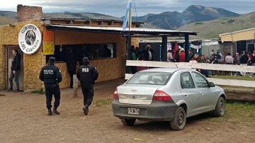 Río Turbio: una discusión en el Club Hípico terminó con una mujer herida y elementos secuestrados Río Turbio: una discusión en el Club Hípico terminó con una mujer herida y elementos secuestrados