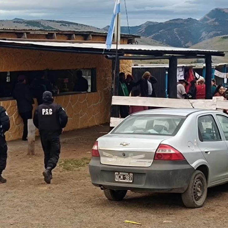 Río Turbio: una discusión en el Club Hípico terminó con una mujer herida y elementos secuestrados Río Turbio: una discusión en el Club Hípico terminó con una mujer herida y elementos secuestrados